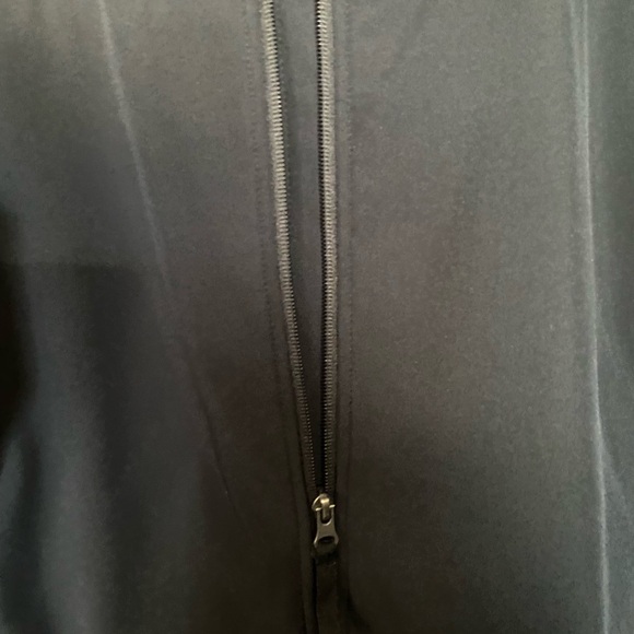 Black Jacket - Granyte - Conquer the Elements - Picture 3 of 4